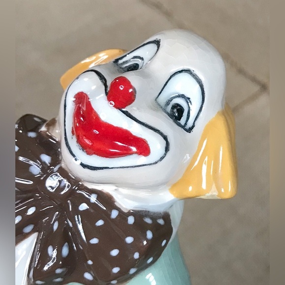 Vintage Ceramic Clown with Umbrella Flower Frog Figure Whimsical Colorful Retro - Picture 9 of 9